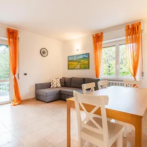  Apartment Casa Lella Italien